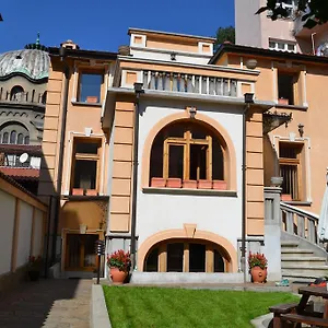 Secession Style Apartment