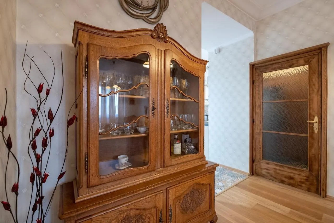 ARTilcious Two Bedroom Park View Apartment Sofia